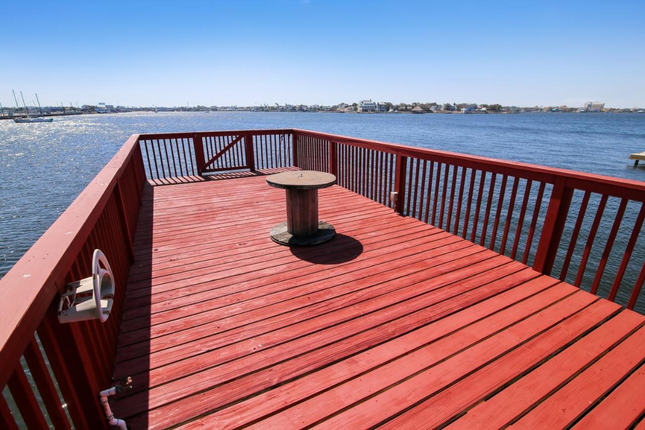 Pool Days And Dock Nights Galveston Exterior foto